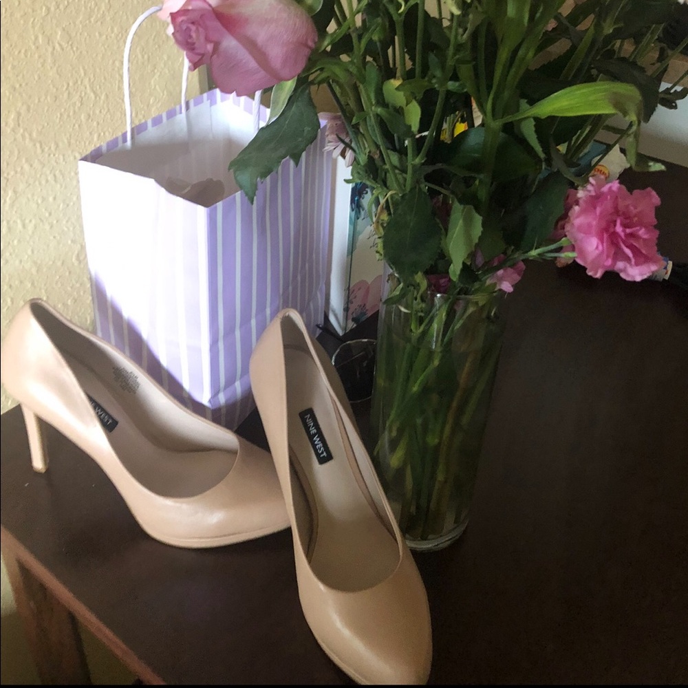 Nine West Pumps - Color: Nude - Size: 8 1/2